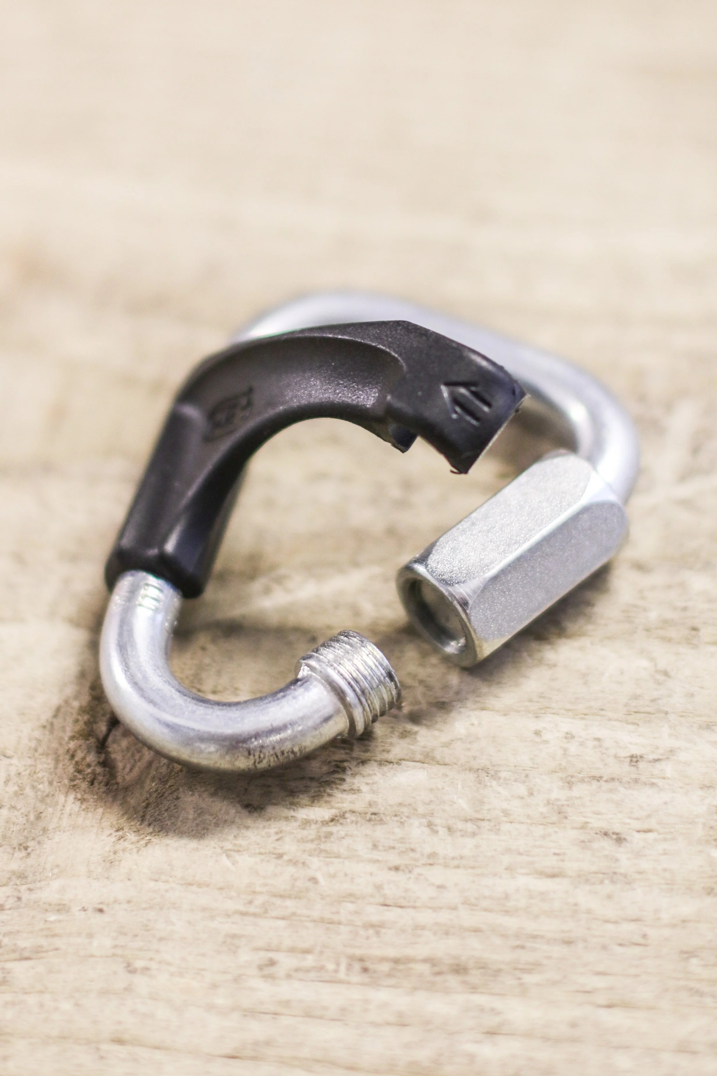 Petzl - Delta Maillon with Captive Bar - Image 5